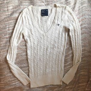 Very cute white knit American Eagle sweater